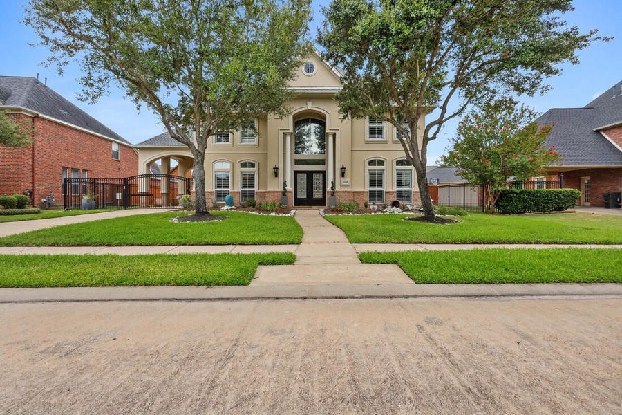 Property photo for 5819 Santa Fe Springs Drive, Houston, TX