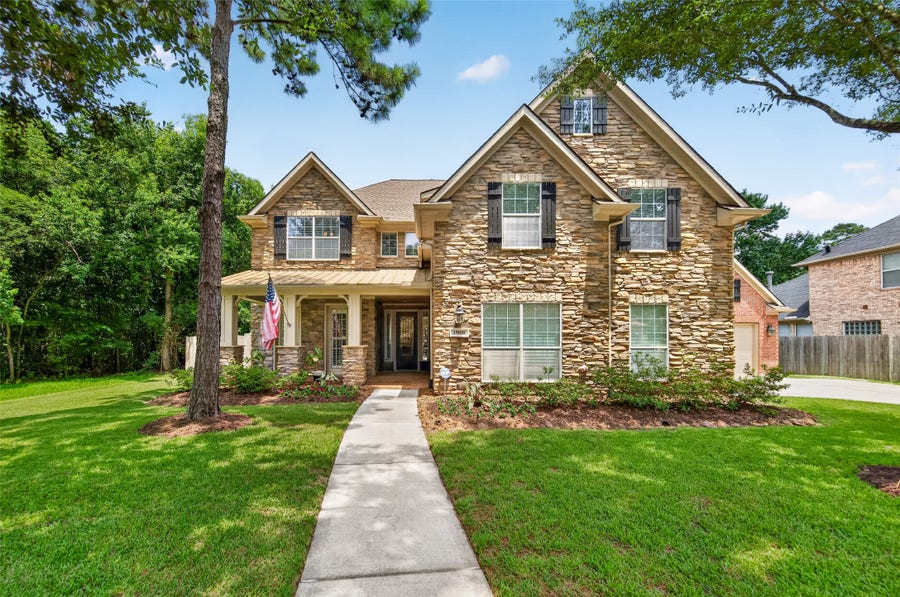 Property photo for 15818 Hunters Lake Way, Houston, TX
