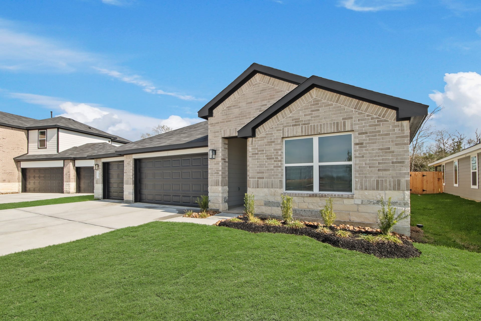 129 Wildflower Lane, Dayton, TX 77535 129 Wildflower Lane, Dayton, TX 77535