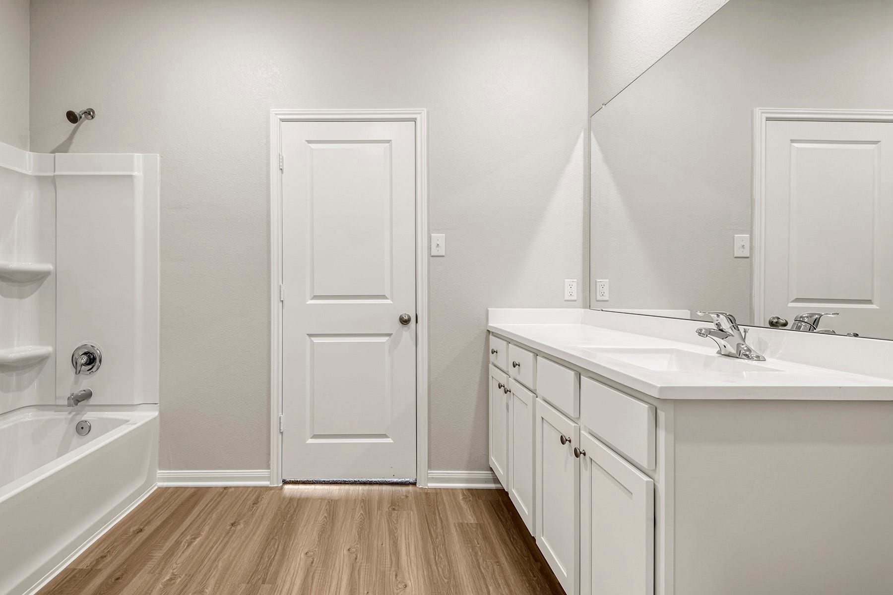 8203 Vanilla Orchid Drive, Houston, TX 77016 The en-suite primary bathroom has a shower