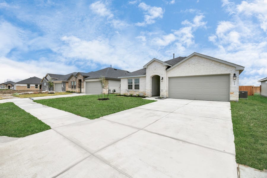 Property photo for 8519 Swenson Lane Lane, Rosharon, TX