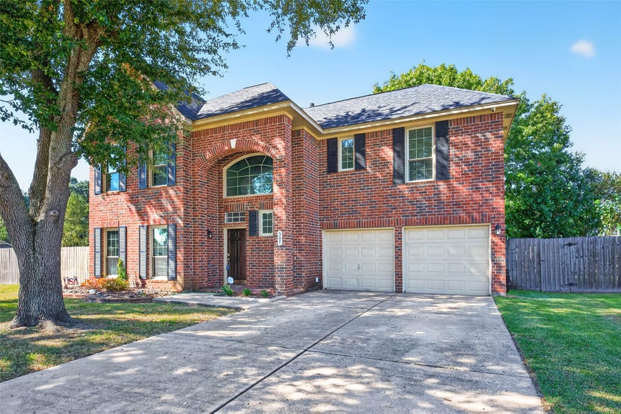 Property photo for 507 Brompton Lane, Highlands, TX