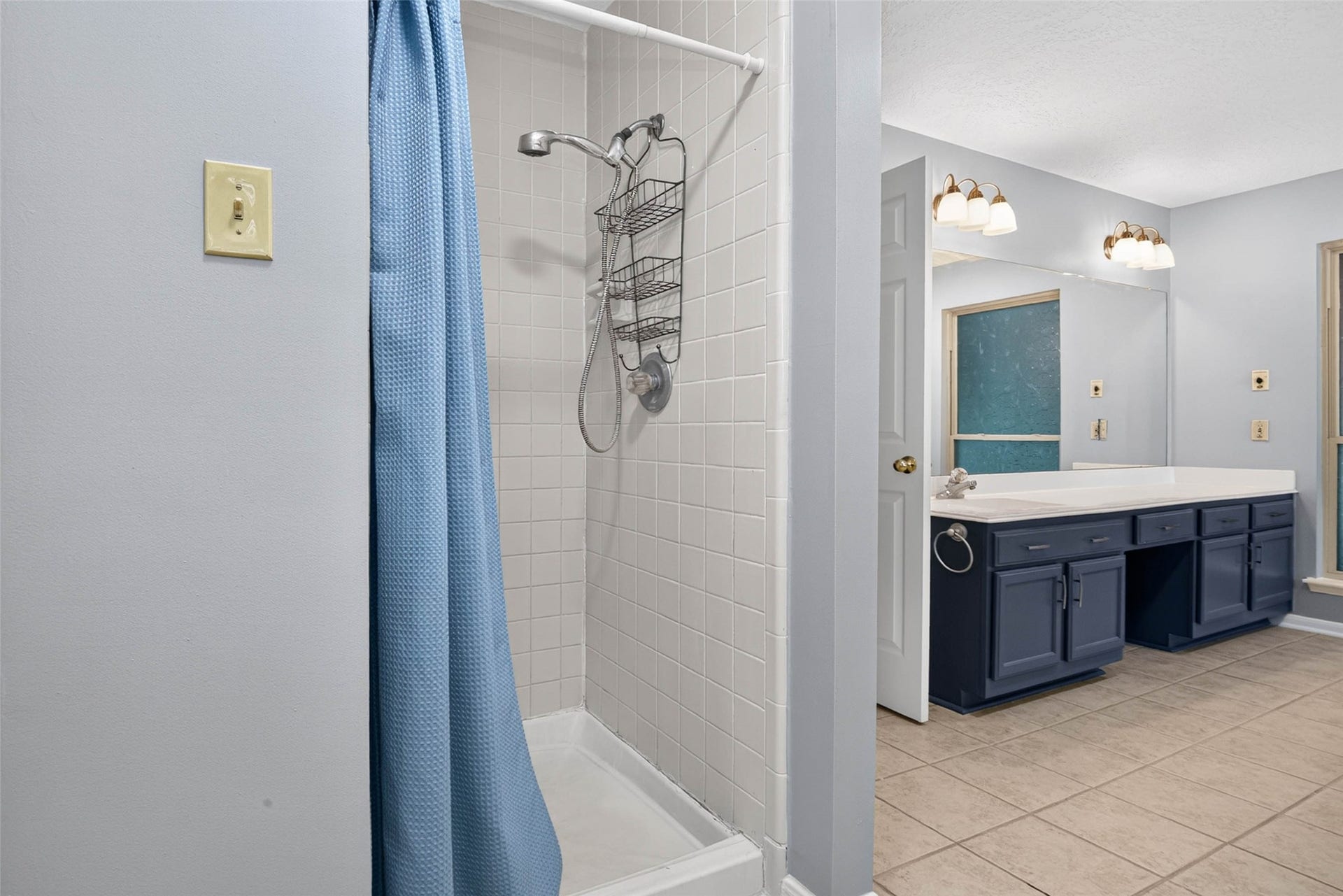 507 Brompton Lane, Highlands, TX 77562