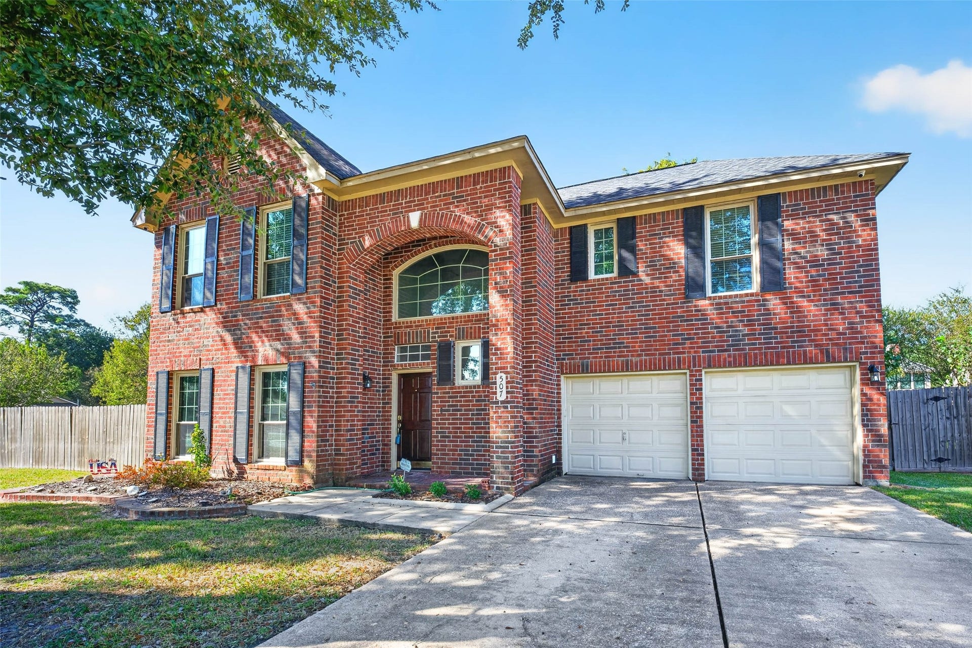 507 Brompton Lane, Highlands, TX 77562