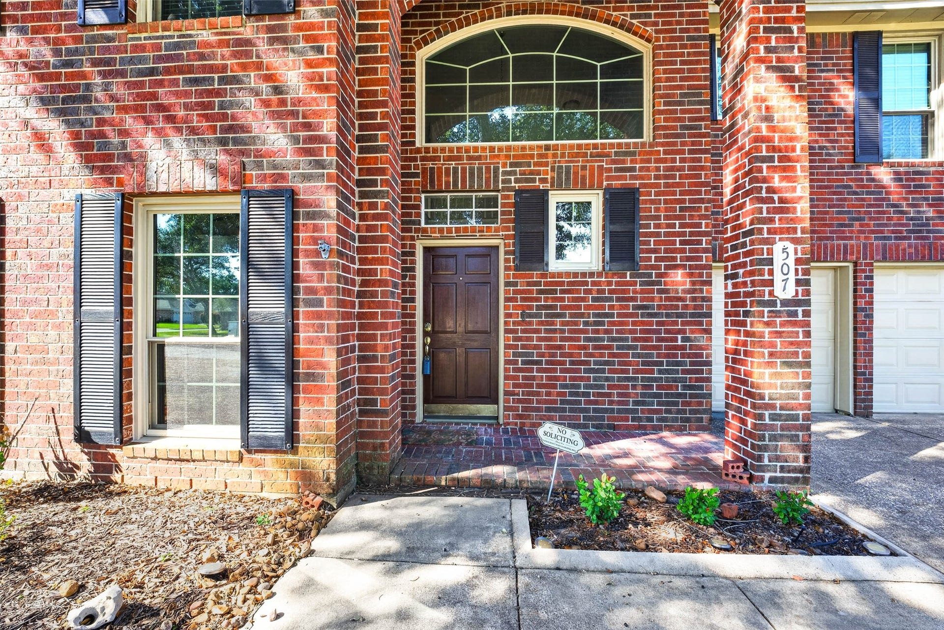 507 Brompton Lane, Highlands, TX 77562