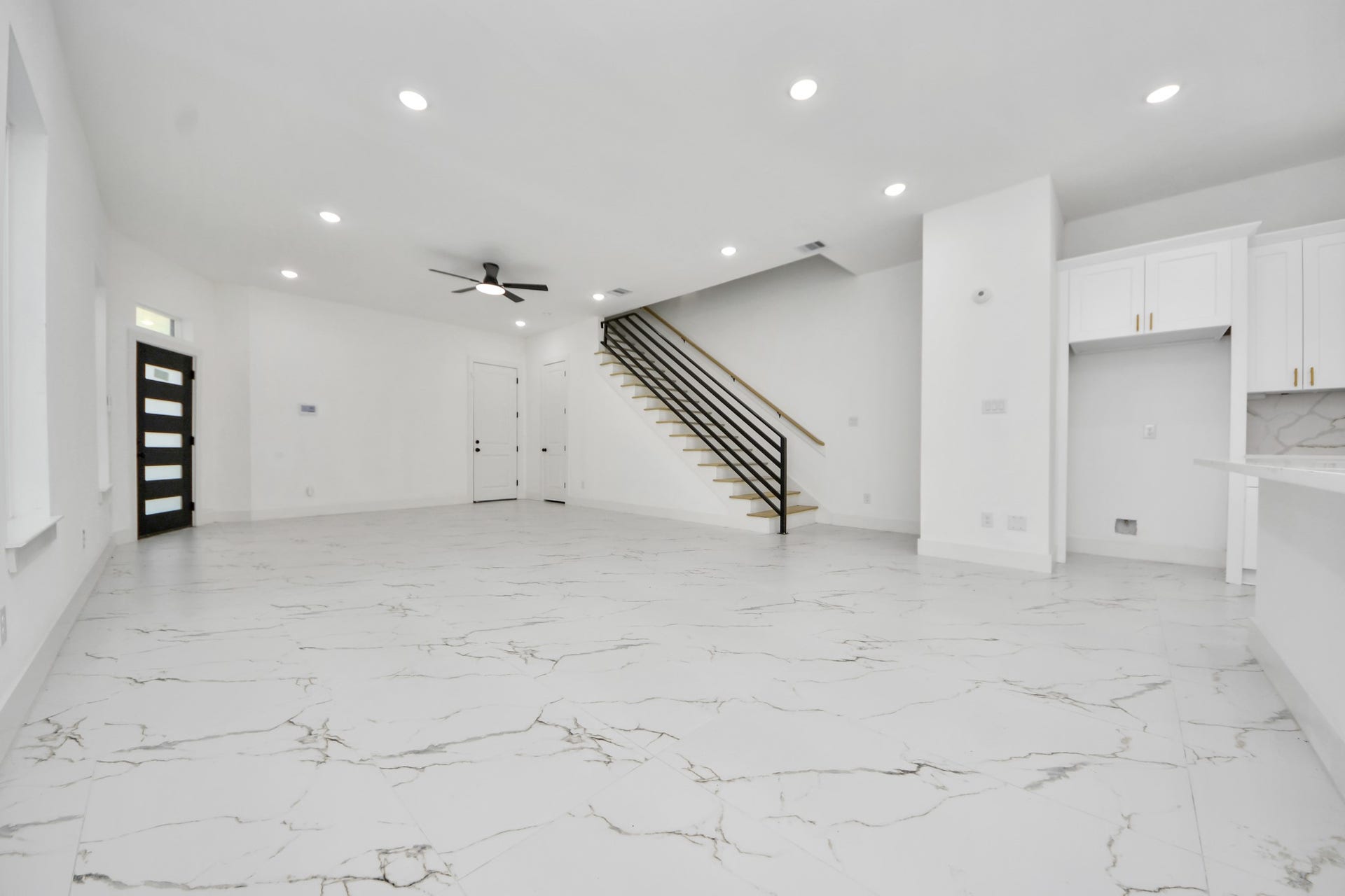 Living & Dining Area