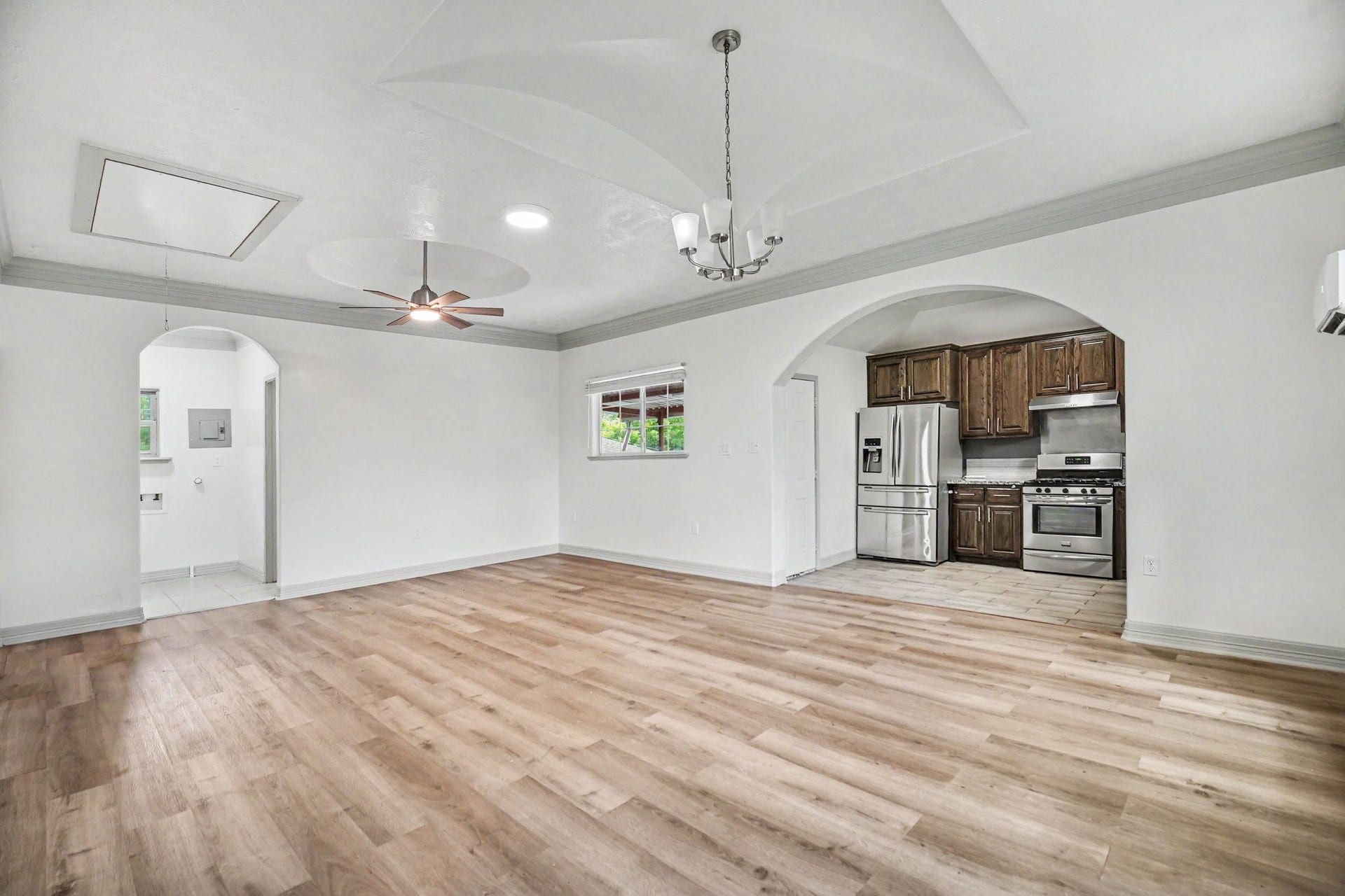 104 Virginia, South Houston, TX 77587 104 Virginia, South Houston, TX 77587