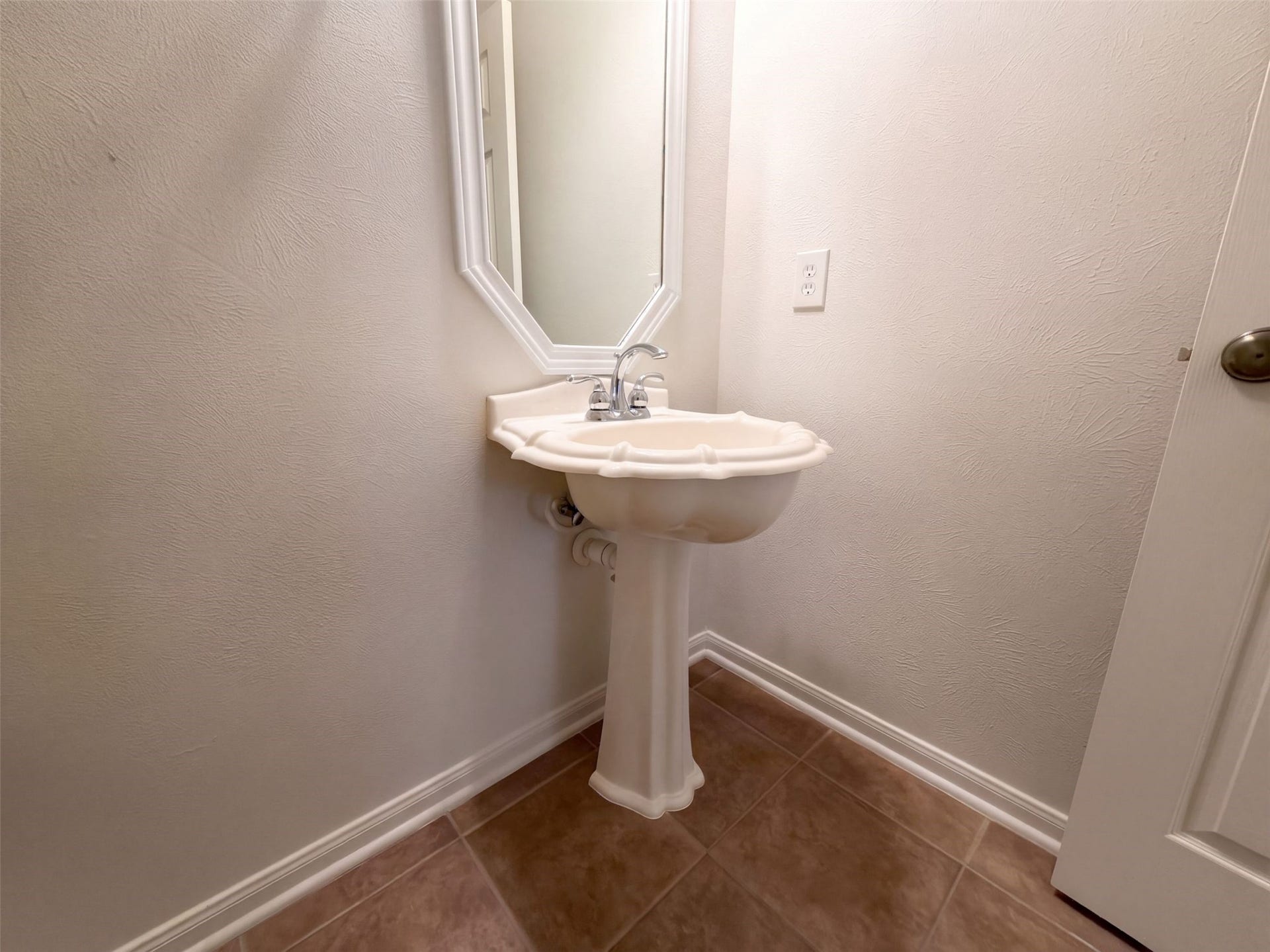 9019 Sunny Ridge Drive, Houston, TX 77095 9019 Sunny Ridge Drive, Houston, TX 77095