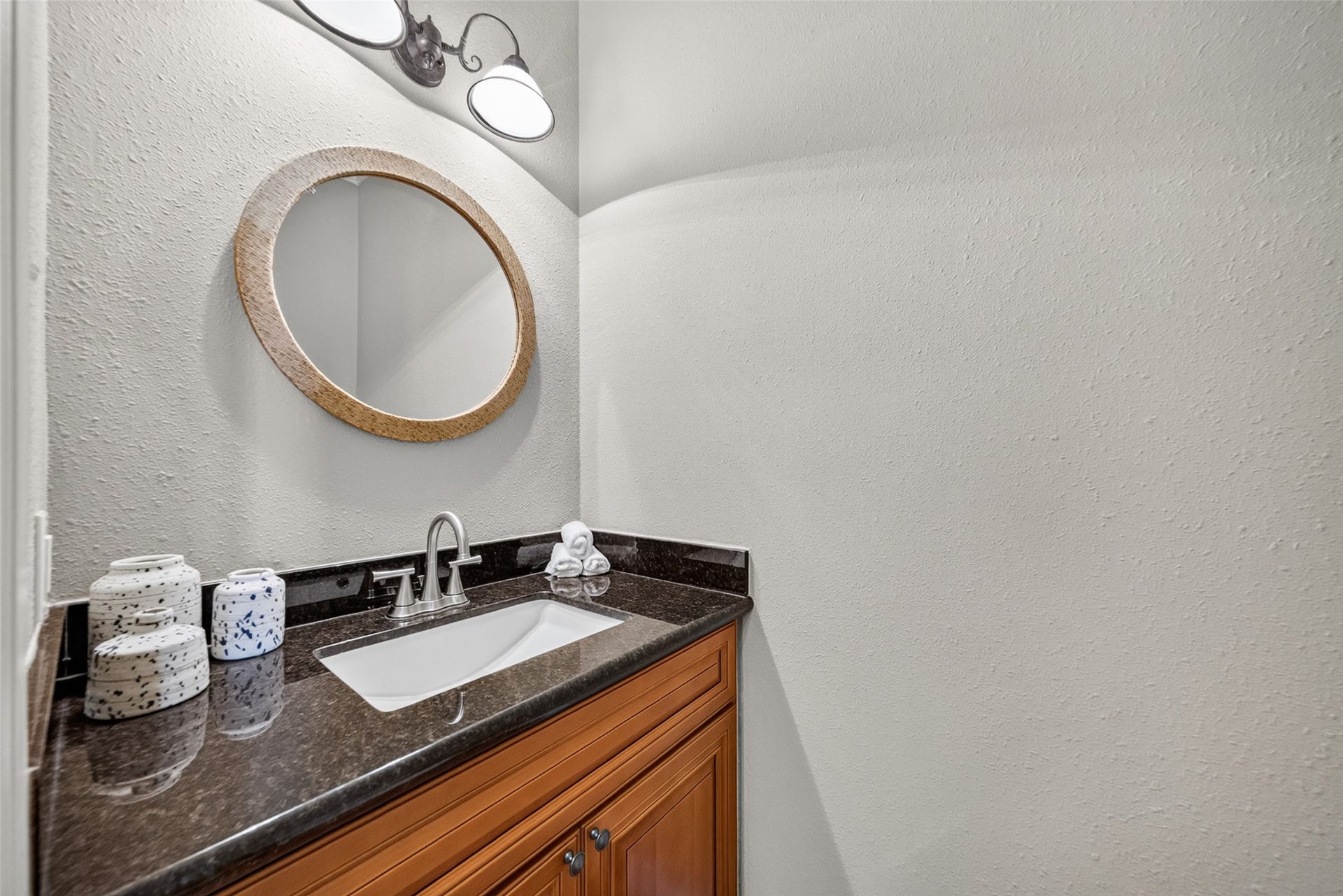 404 Wilcrest Drive, #404, Houston, TX 77042 404 Wilcrest Drive, #404, Houston, TX 77042