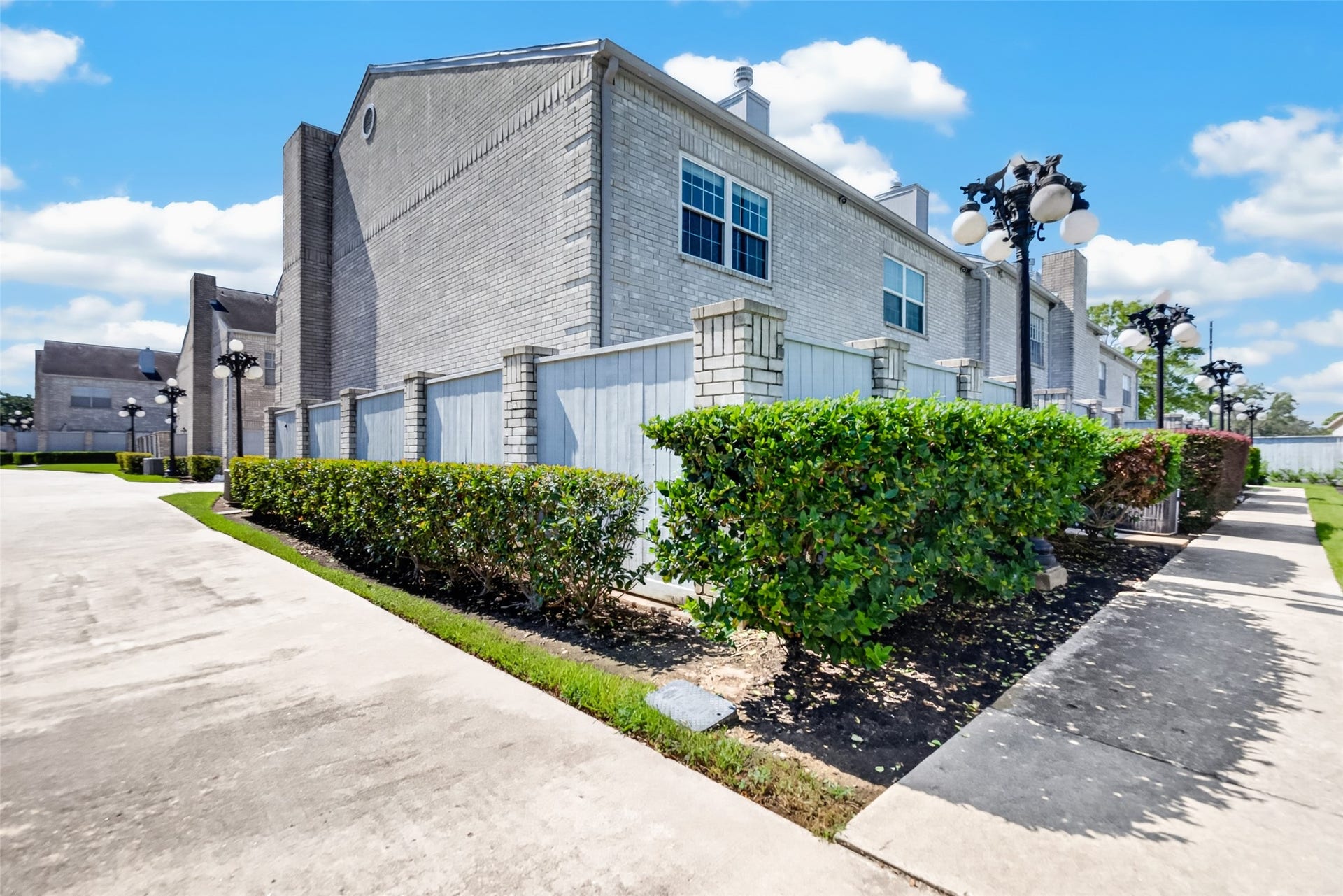 404 Wilcrest Drive, #404, Houston, TX 77042 404 Wilcrest Drive, #404, Houston, TX 77042