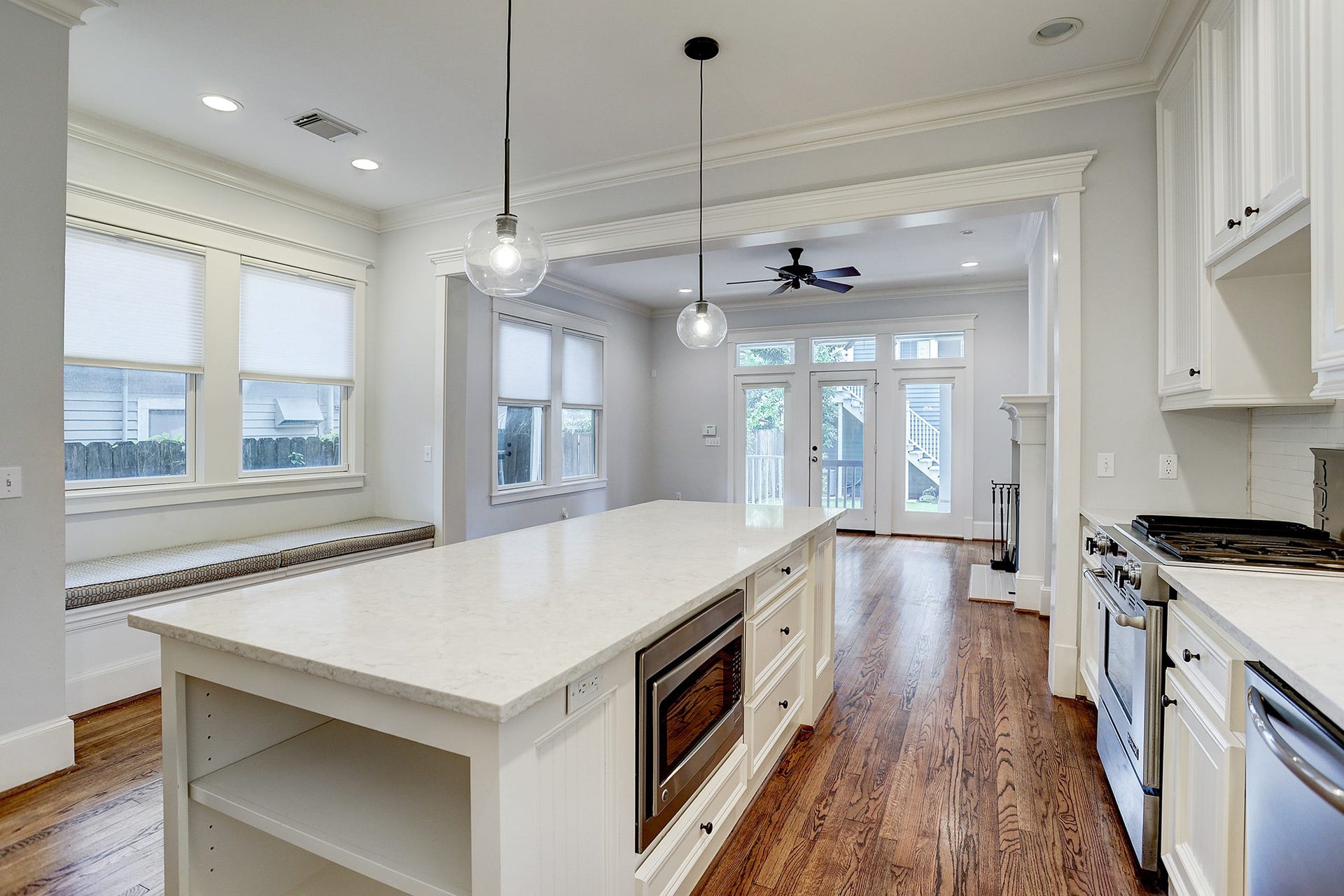 628 W 17th Street, Houston, TX 77008 628 W 17th Street, Houston, TX 77008