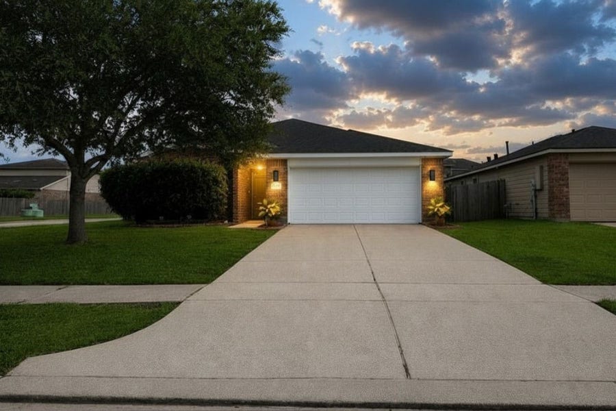 Property photo for 301 Turquoise Trade Drive, La Marque, TX