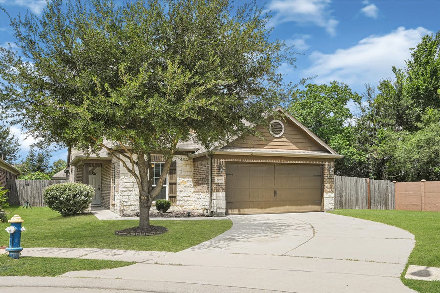 Property photo for 5019 Forest Moss Court, Houston, TX