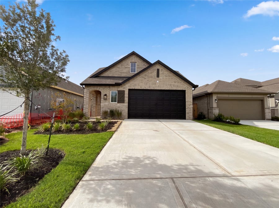 Property photo for 118 Neches Nook Court, Conroe, TX