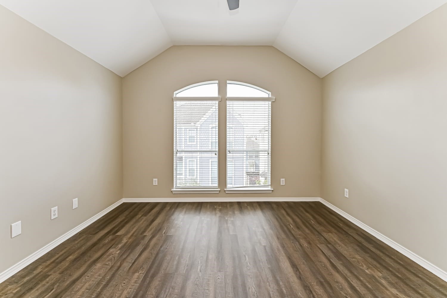 1403 W 26th Street, Houston, TX 77008 1403 W 26th Street, Houston, TX 77008
