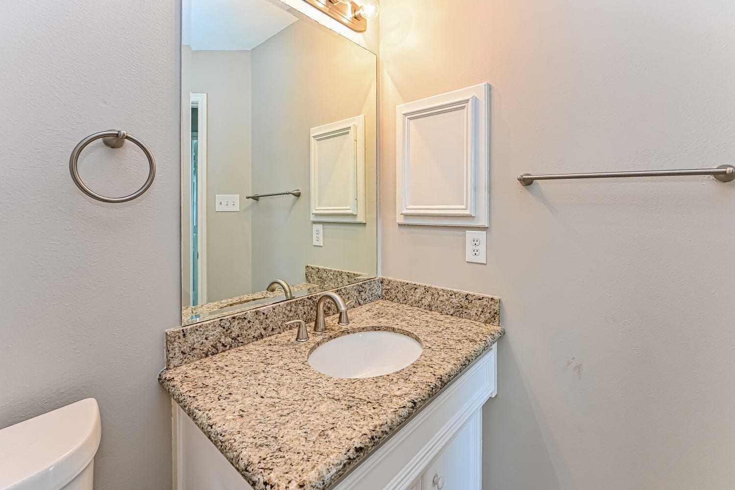 1403 W 26th Street, Houston, TX 77008 1403 W 26th Street, Houston, TX 77008