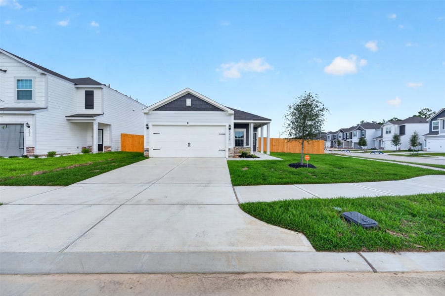 Property photo for 8215 Vanilla Orchid Drive, Houston, TX