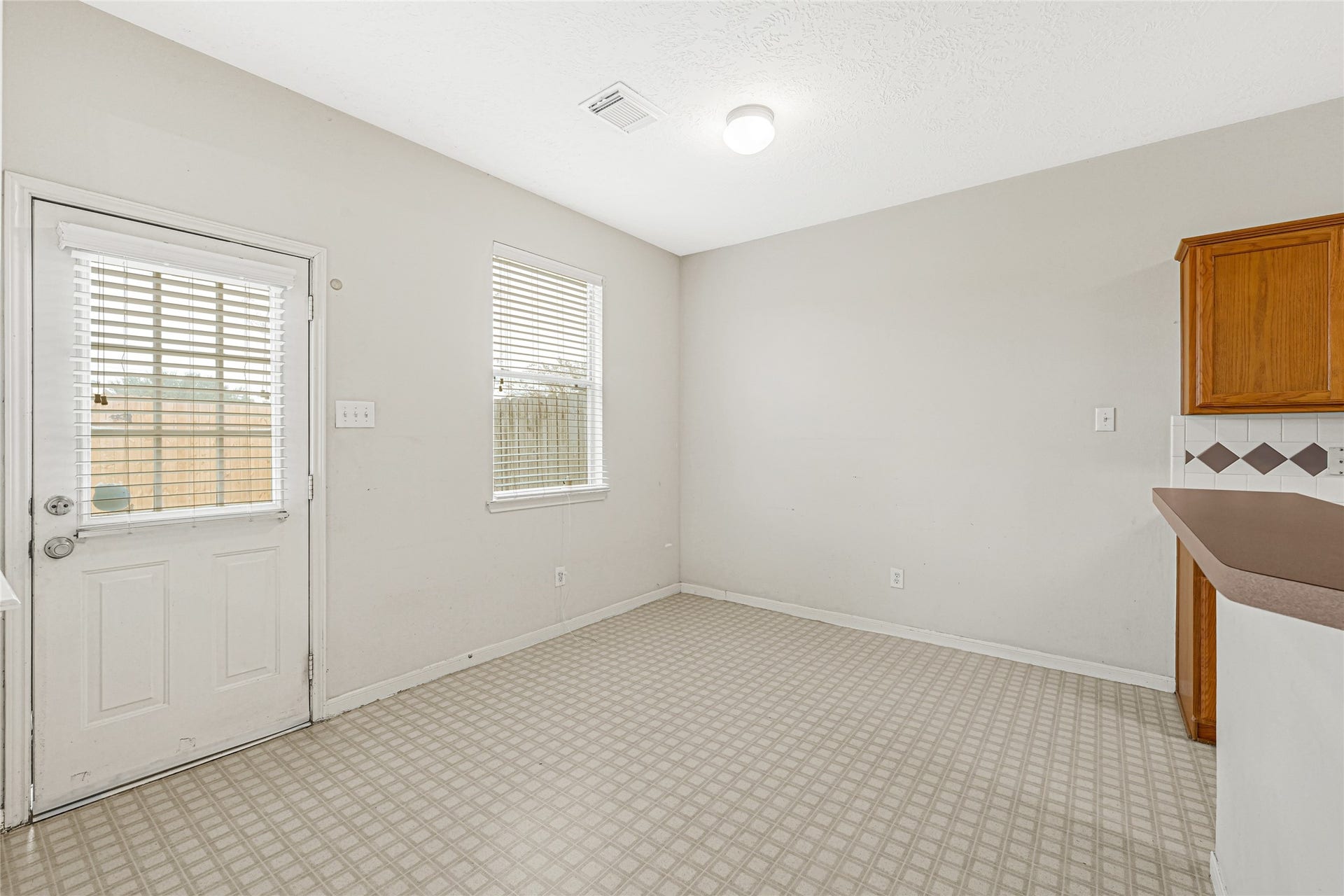 7543 Park Bend Lane, Pasadena, TX 77505 7543 Park Bend Lane, Pasadena, TX 77505