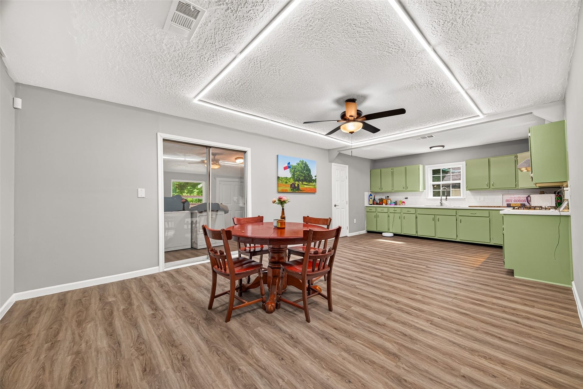 17073 Oak Grove Ln, New Caney, TX 77357 17073 Oak Grove Ln, New Caney, TX 77357