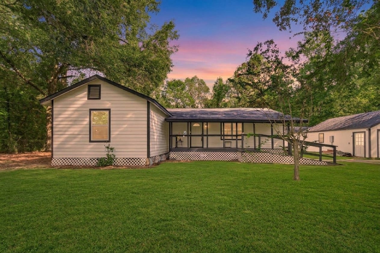 17073 Oak Grove Ln, New Caney, TX 77357 17073 Oak Grove Ln, New Caney, TX 77357