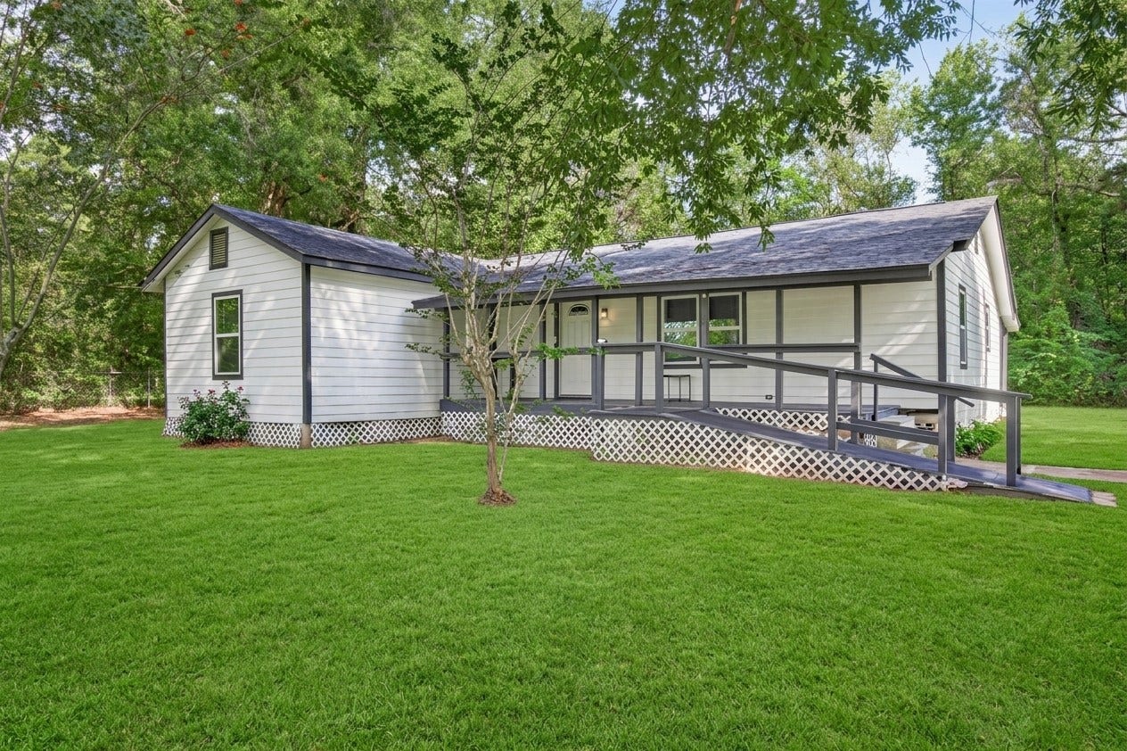 17073 Oak Grove Ln, New Caney, TX 77357 17073 Oak Grove Ln, New Caney, TX 77357