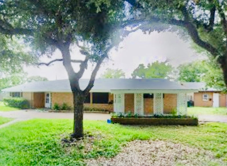 Property photo for 4901 Timber Lane, Rosenberg, TX