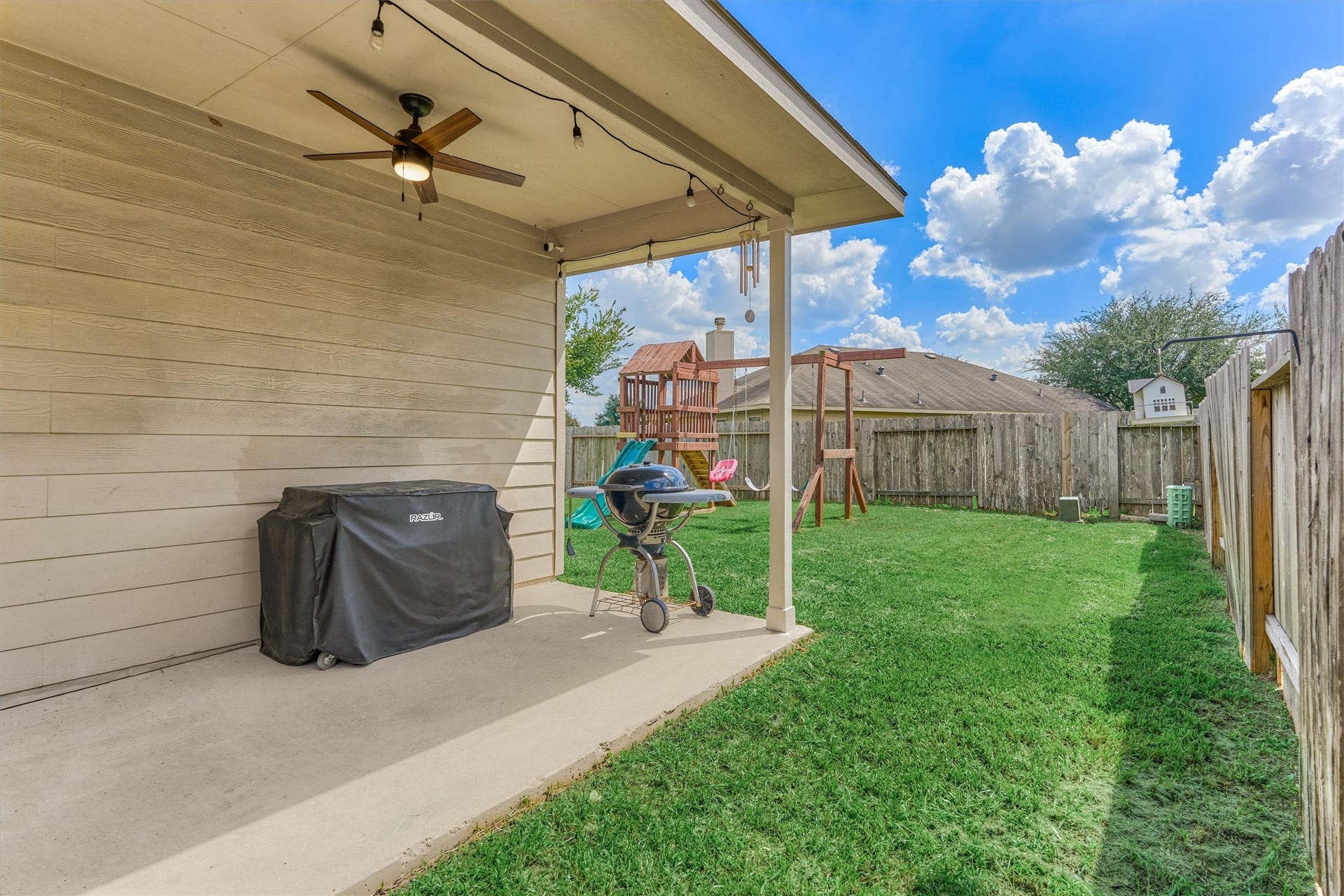 8707 Auburn Mane Drive, Tomball, TX 77375 8707 Auburn Mane Drive, Tomball, TX 77375