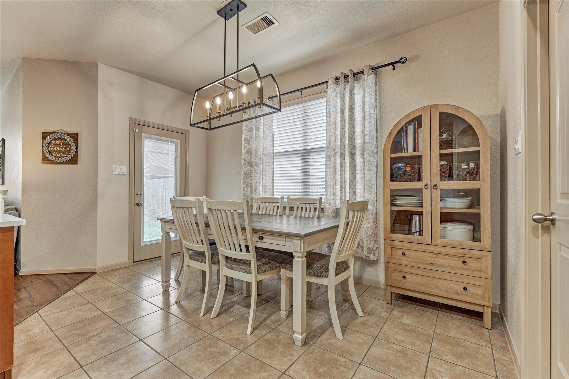 8707 Auburn Mane Drive, Tomball, TX 77375 8707 Auburn Mane Drive, Tomball, TX 77375