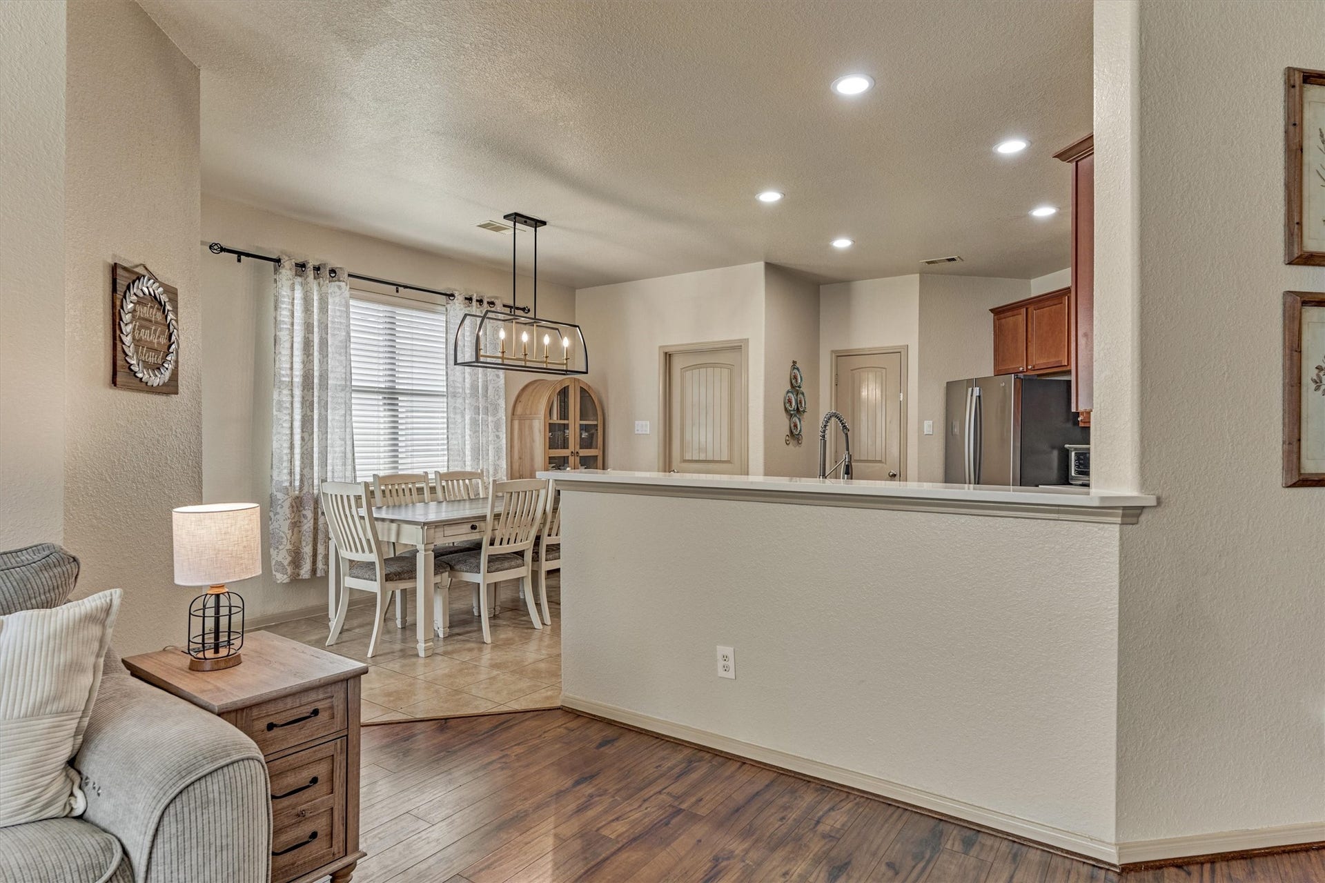 8707 Auburn Mane Drive, Tomball, TX 77375 8707 Auburn Mane Drive, Tomball, TX 77375