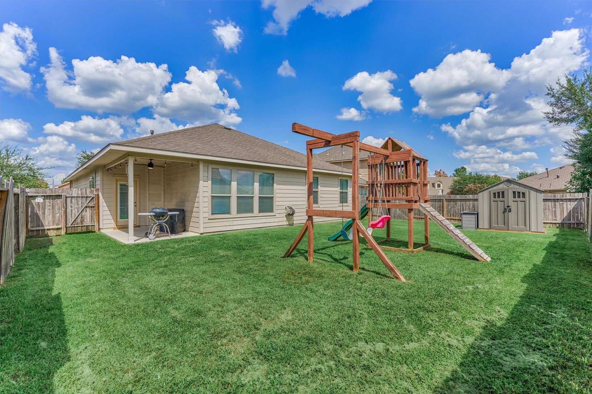 8707 Auburn Mane Drive, Tomball, TX 77375 8707 Auburn Mane Drive, Tomball, TX 77375
