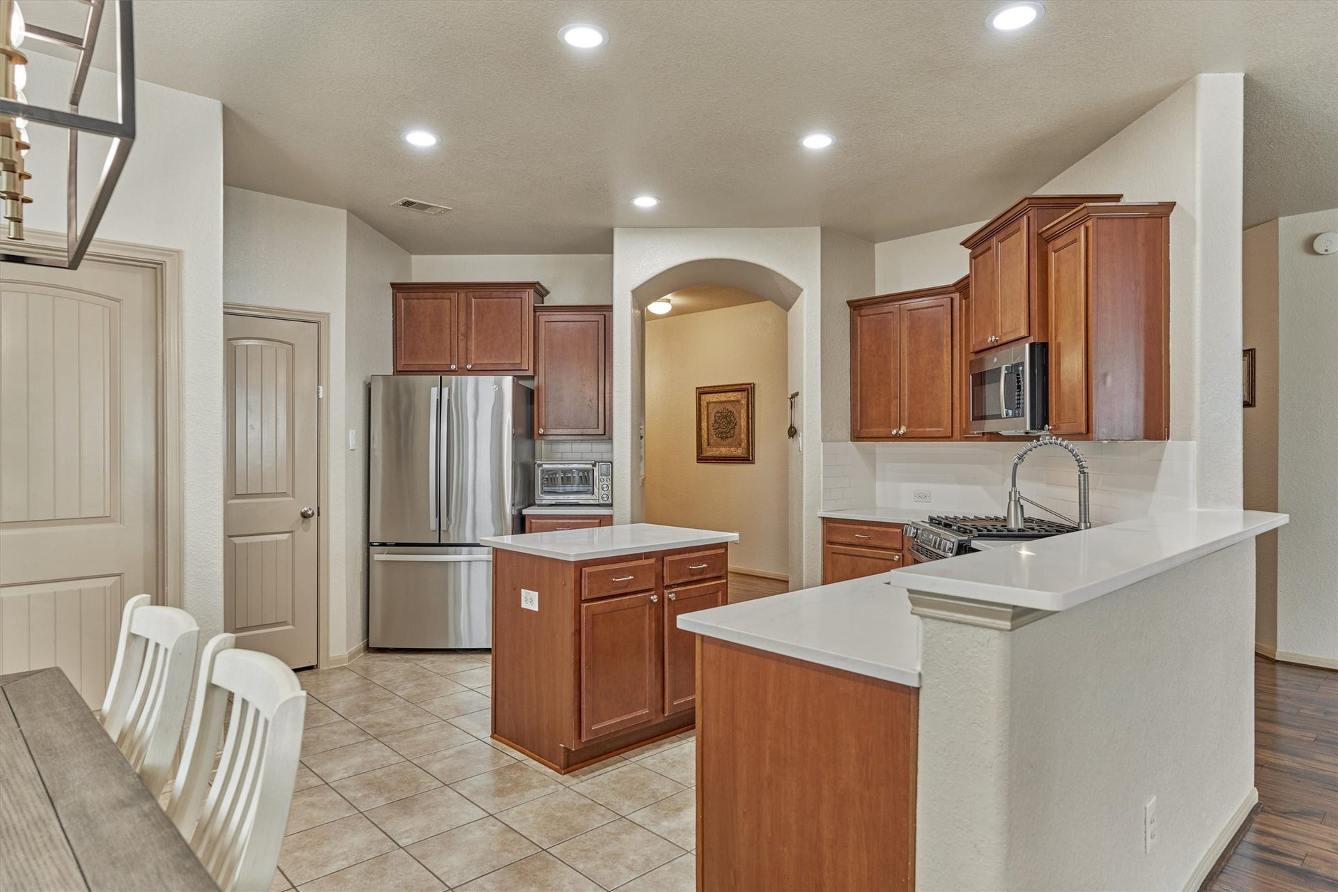 8707 Auburn Mane Drive, Tomball, TX 77375 8707 Auburn Mane Drive, Tomball, TX 77375