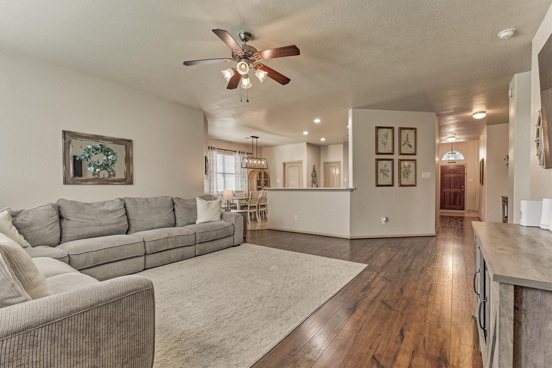 8707 Auburn Mane Drive, Tomball, TX 77375 8707 Auburn Mane Drive, Tomball, TX 77375