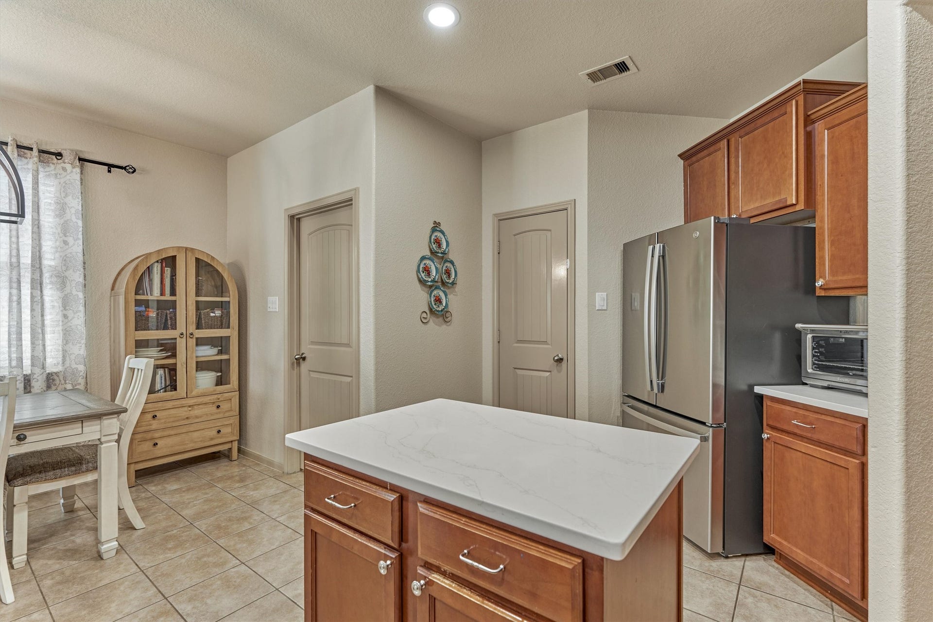 8707 Auburn Mane Drive, Tomball, TX 77375 8707 Auburn Mane Drive, Tomball, TX 77375