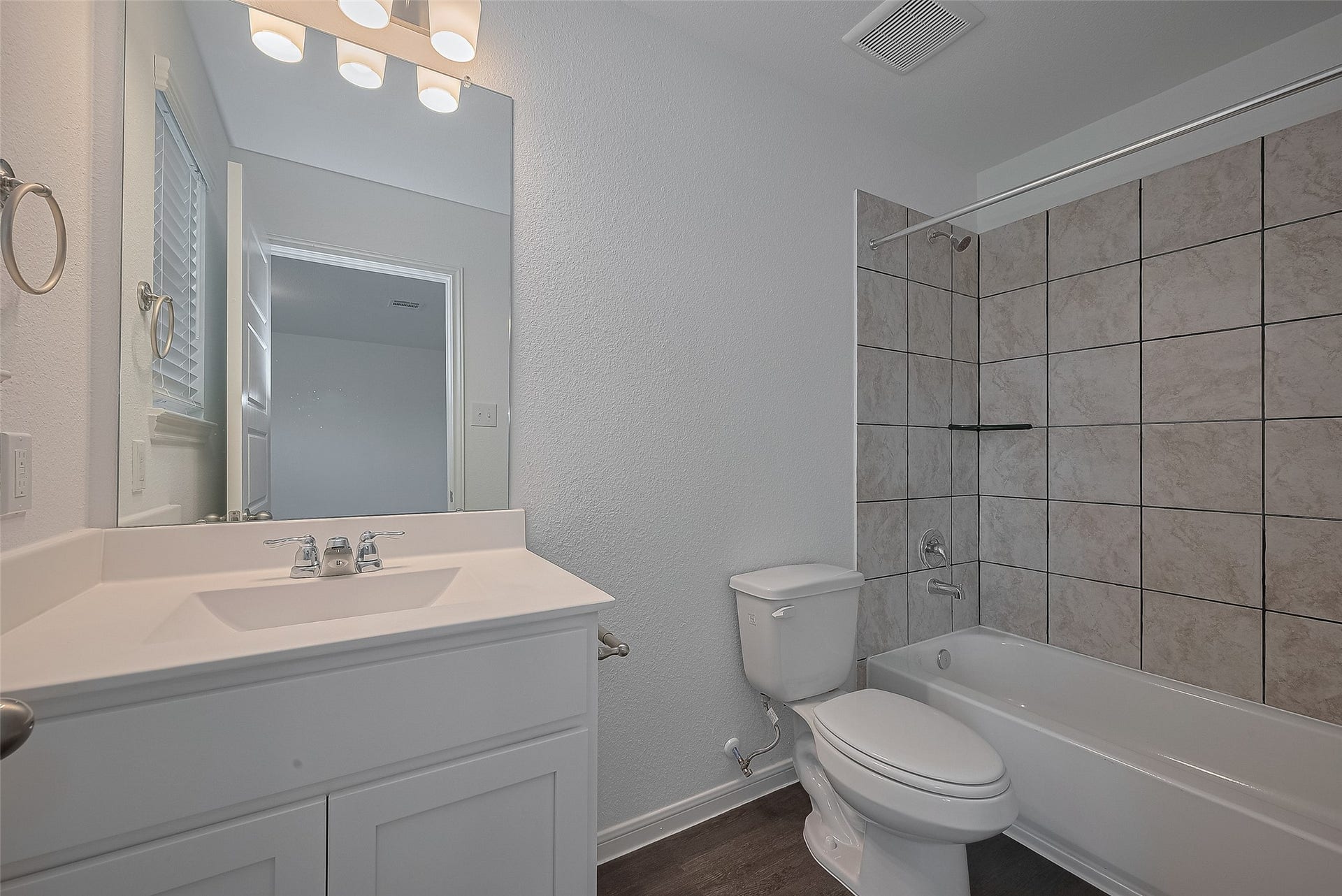 20847 Attalos Stoa Road, Crosby, TX 77532 20847 Attalos Stoa Road, Crosby, TX 77532