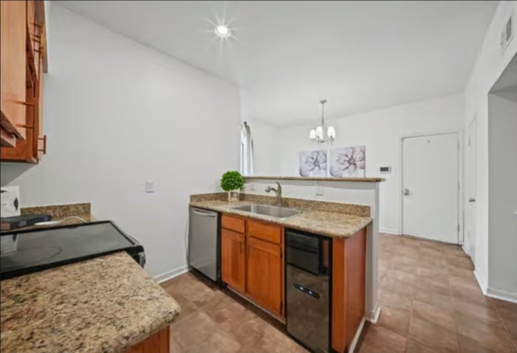 2555 Bering Drive, #1, Houston, TX 77057 2555 Bering Drive, #1, Houston, TX 77057