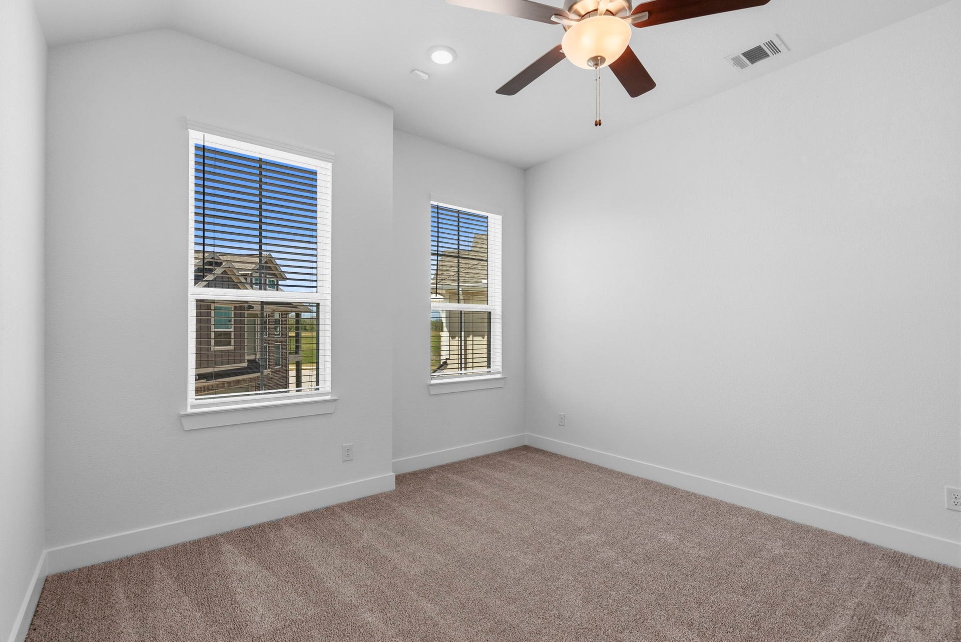Photos are REPRESENTATIVE of the home /floor plan and are NOT of the actual home.  Selections, features, and room options vary.