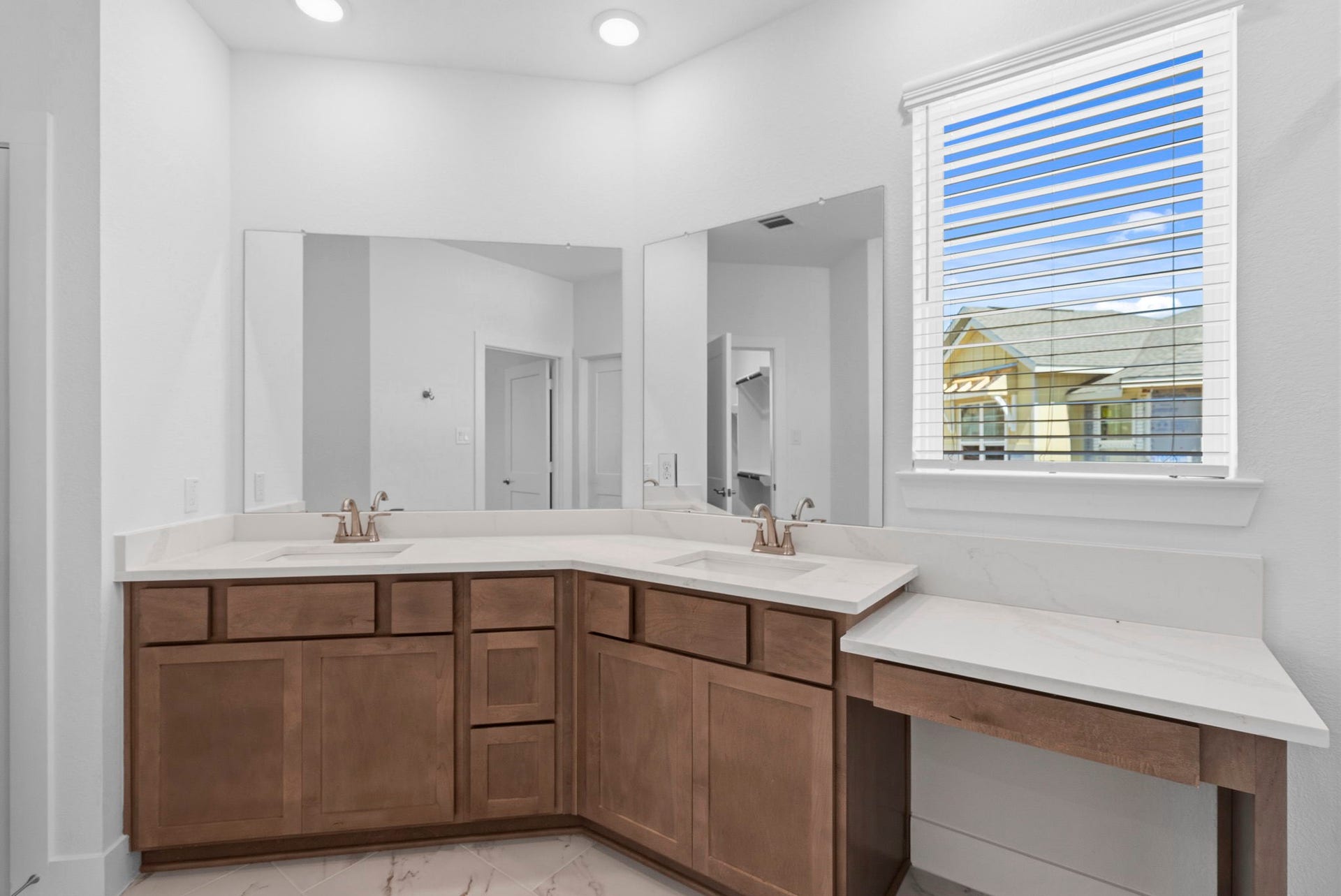 Photos are REPRESENTATIVE of the home /floor plan and are NOT of the actual home.  Selections, features, and room options vary.