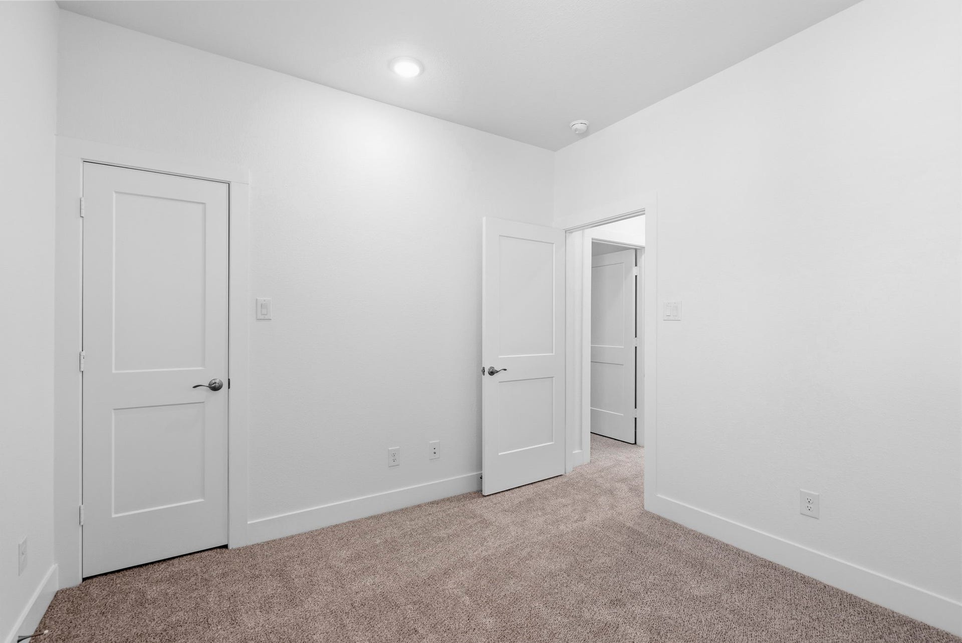 Photos are REPRESENTATIVE of the home /floor plan and are NOT of the actual home.  Selections, features, and room options vary.