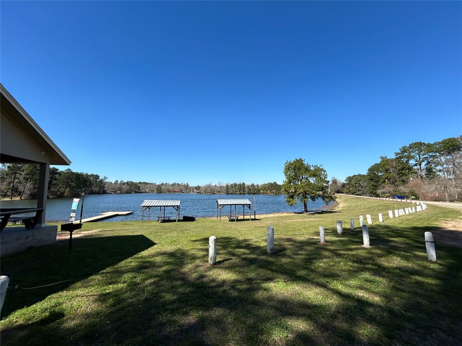 Property photo for 471A Royal Creek Road, Willis, TX