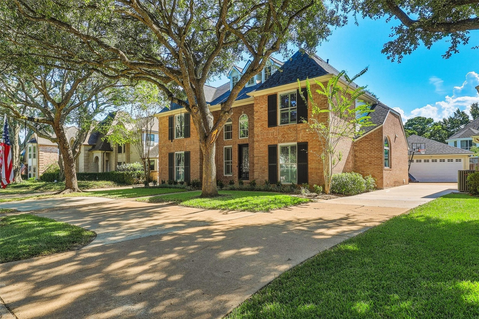 1030 Barkston Drive, Katy, TX 77450 1030 Barkston Drive is ready for its new owners! With a long driveway plus an additional circular drive, guests will have plenty of options for parking. Call us today to schedule your private tour!