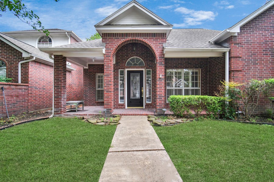 Property photo for 4727 Cashel Castle Drive, Houston, TX