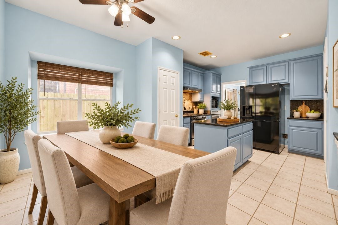 15527 Seminole Canyon Drive, Sugar Land, TX 77498 These photos have been virtually staged for illustrative purposes only. Furniture and dcor shown are digitally added and are not included with the property.