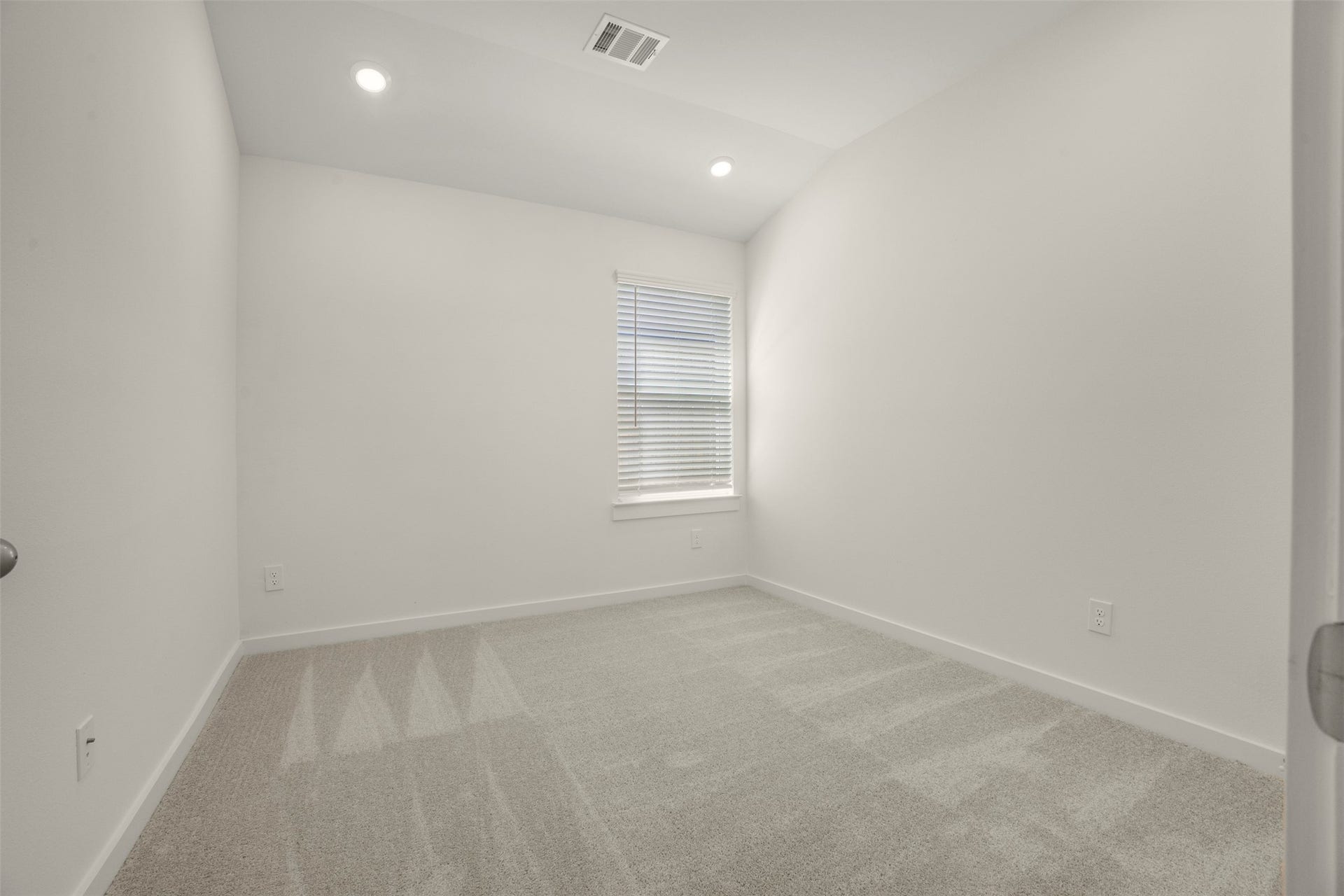 3126 Emerald Hills Drive, Angleton, TX 77515 3126 Emerald Hills Drive, Angleton, TX 77515