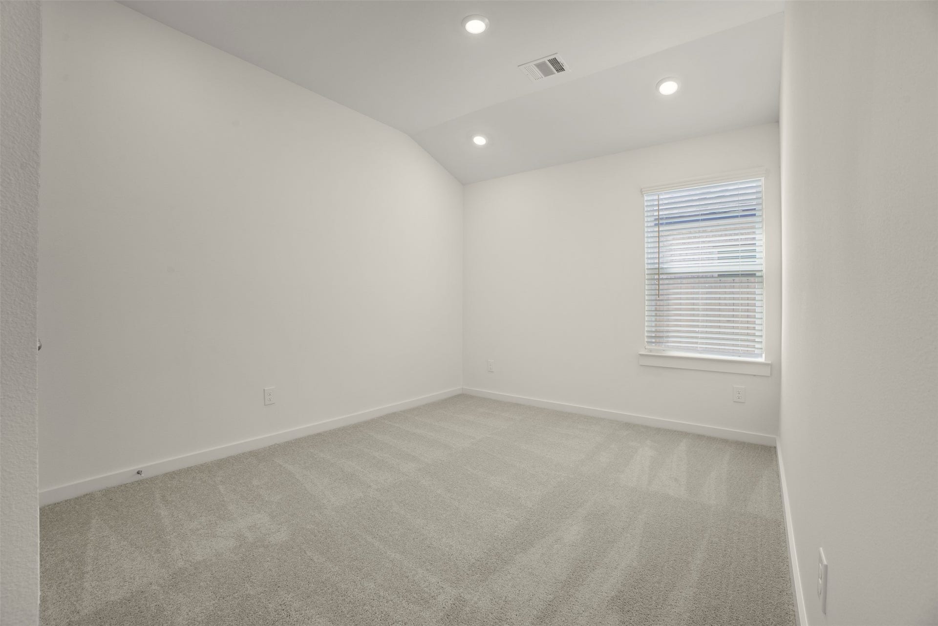 3126 Emerald Hills Drive, Angleton, TX 77515 3126 Emerald Hills Drive, Angleton, TX 77515