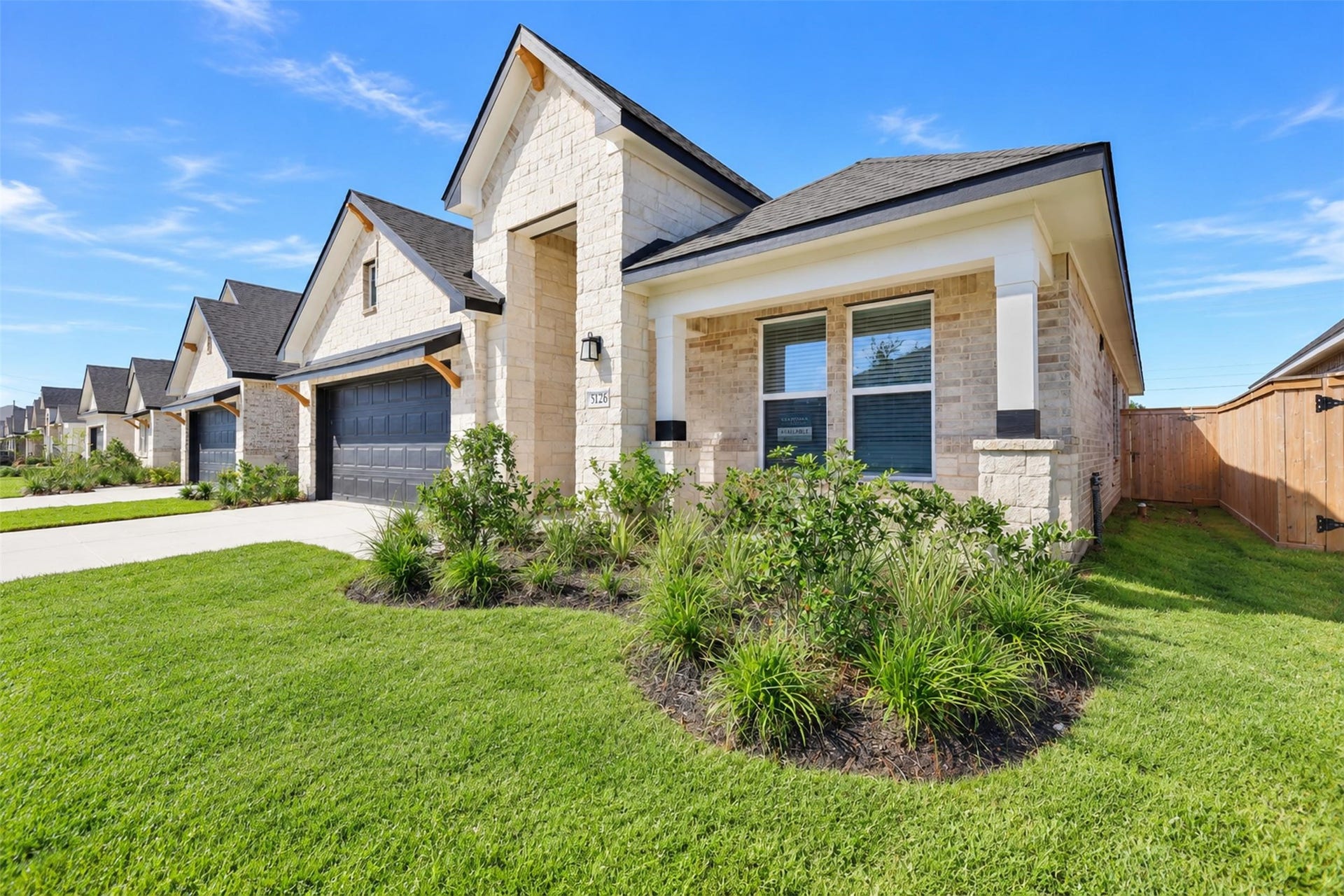3126 Emerald Hills Drive, Angleton, TX 77515 3126 Emerald Hills Drive, Angleton, TX 77515
