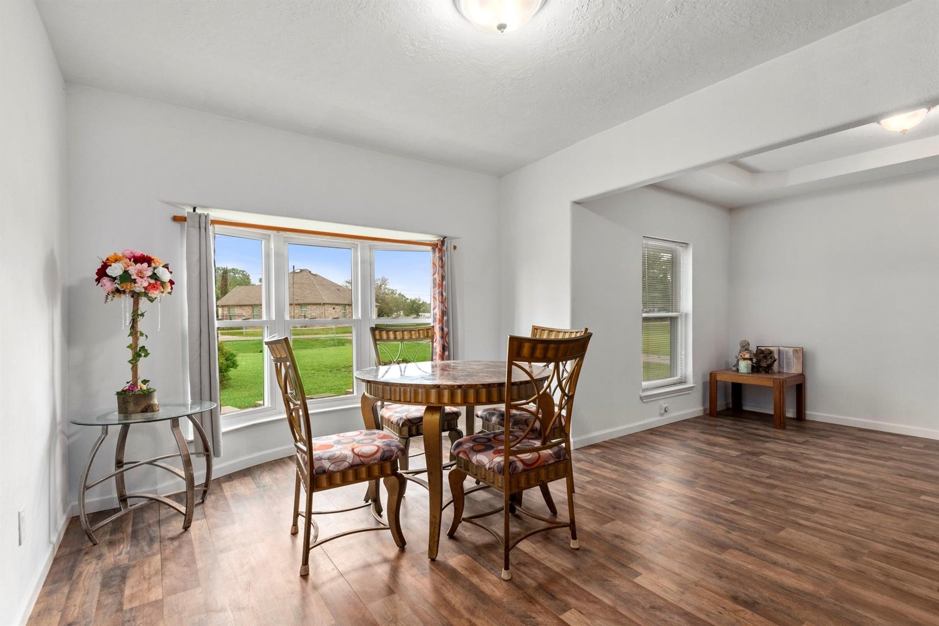 318 County Road 296d, Alvin, TX 77511 318 County Road 296d, Alvin, TX 77511