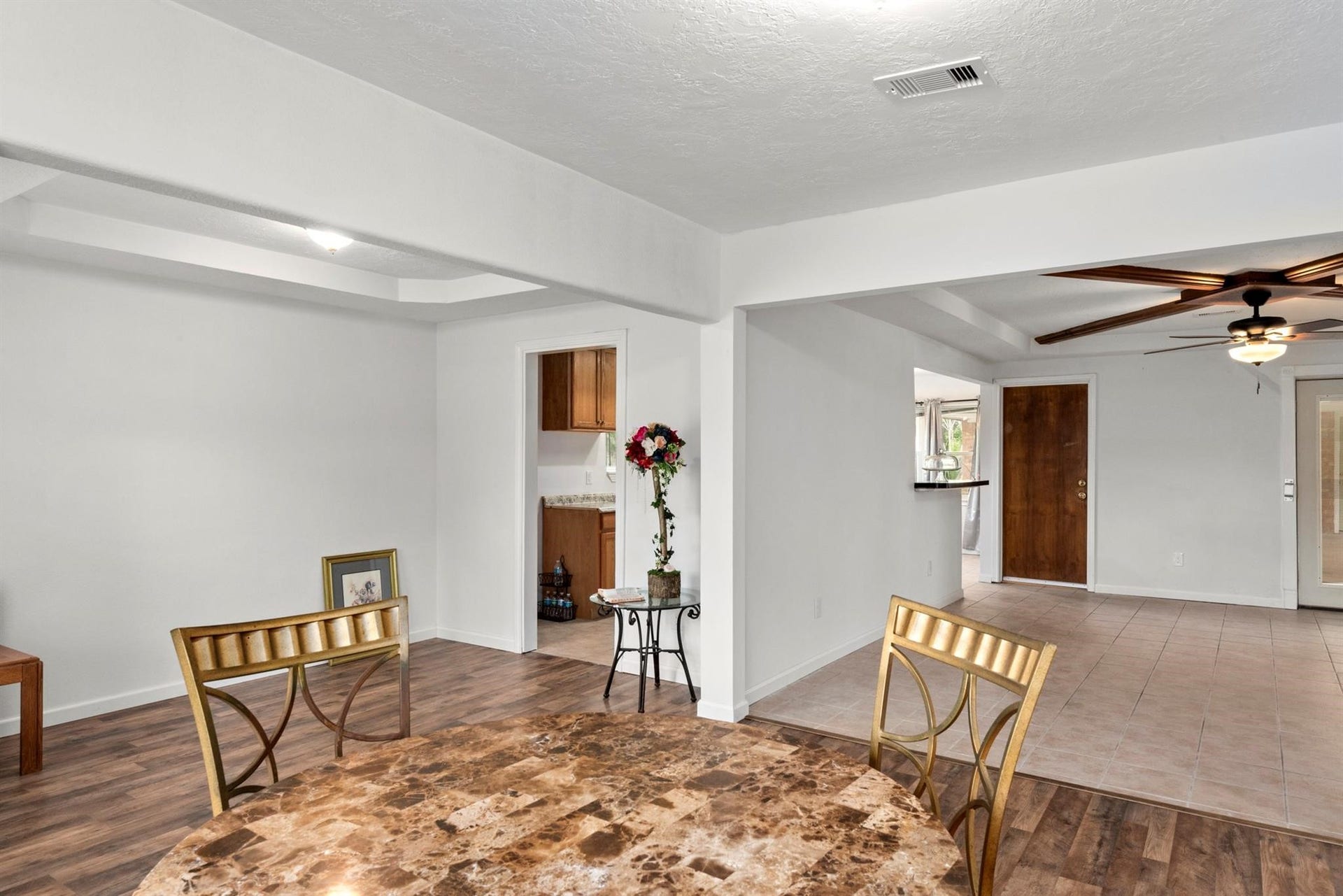318 County Road 296d, Alvin, TX 77511 318 County Road 296d, Alvin, TX 77511