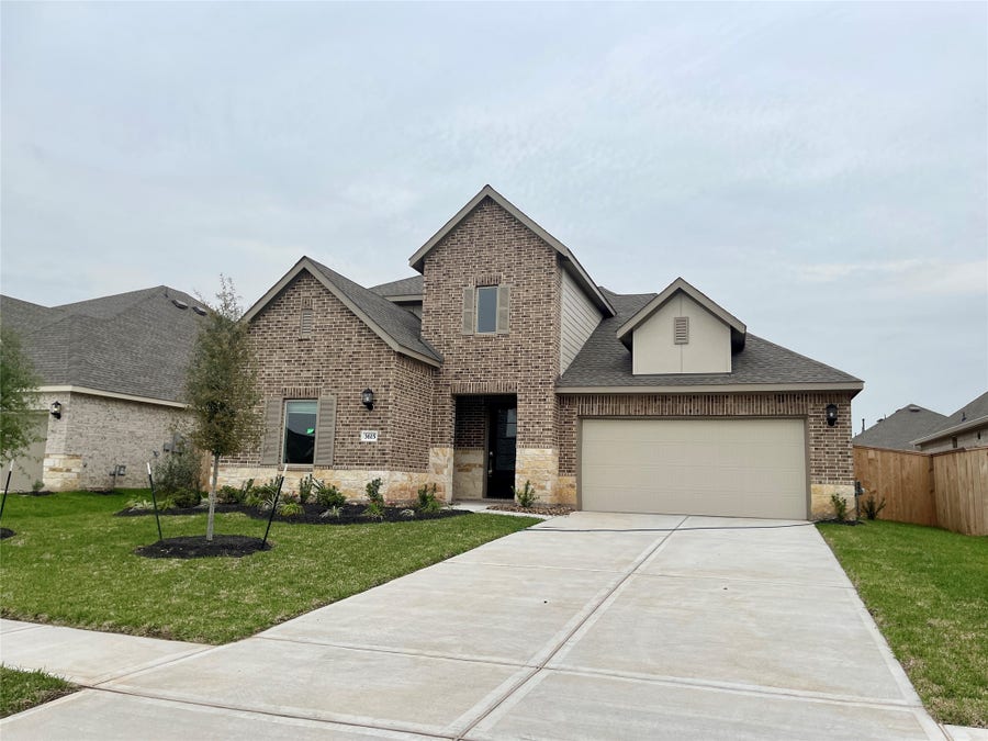 Property photo for 3615 Forest River Drive, Rosenberg, TX
