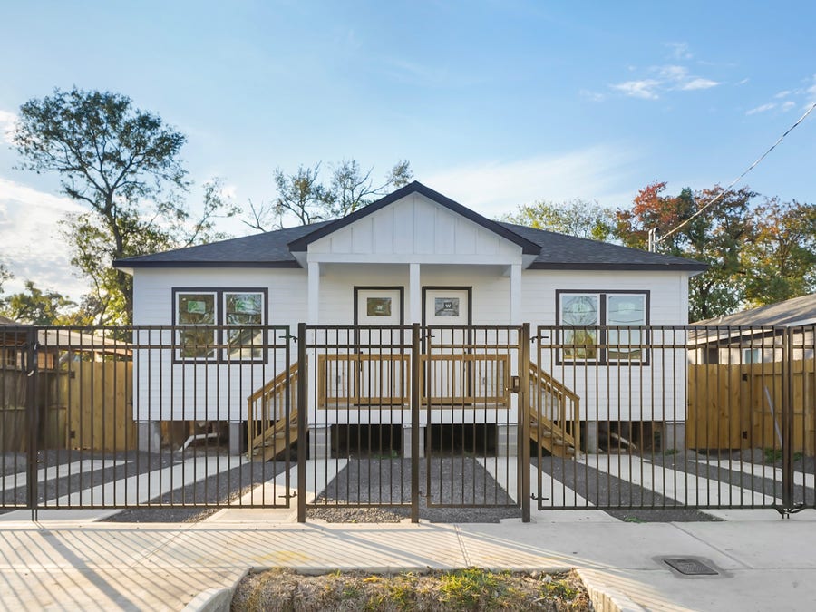 Property photo for 3907 Falls Street, Houston, TX