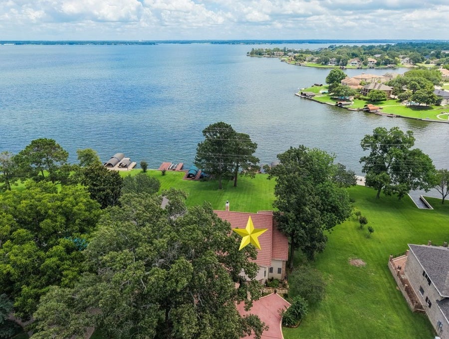 Property photo for 13418 Northshore Drive, Montgomery, TX